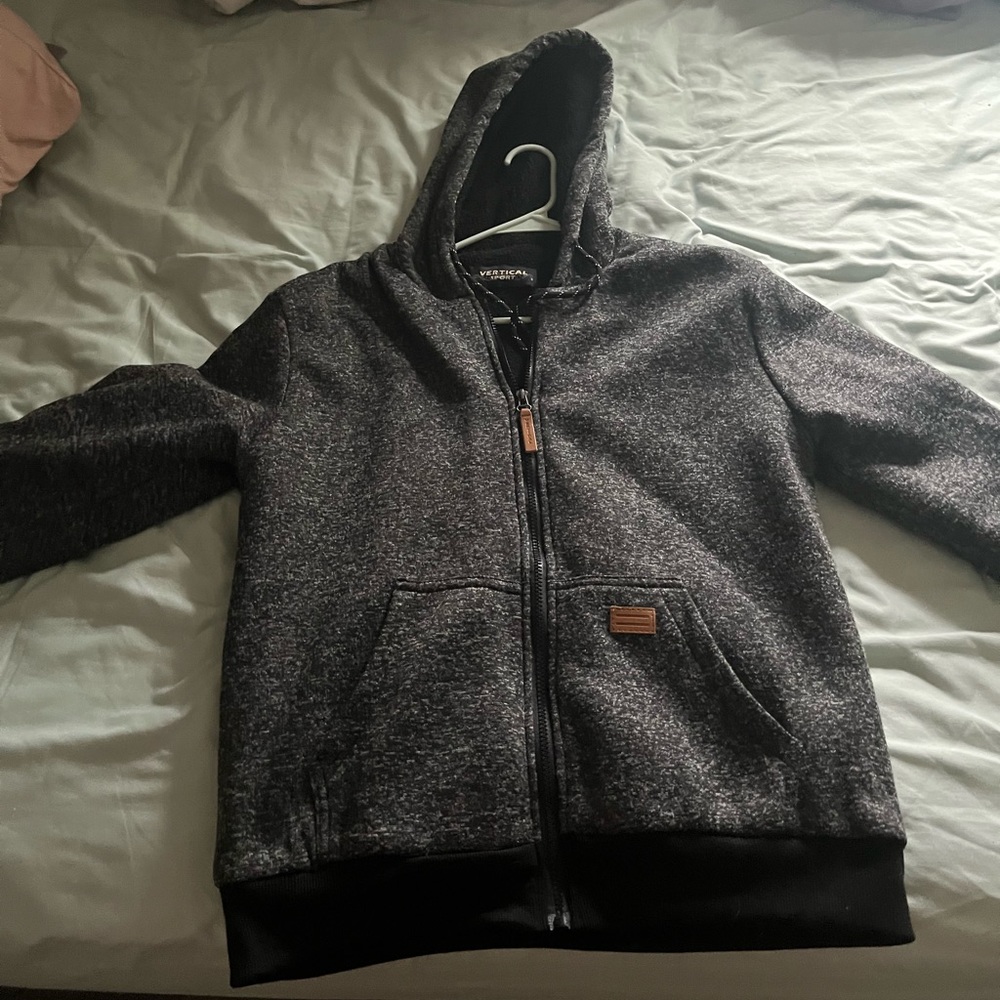 Vertical sport hoodie
